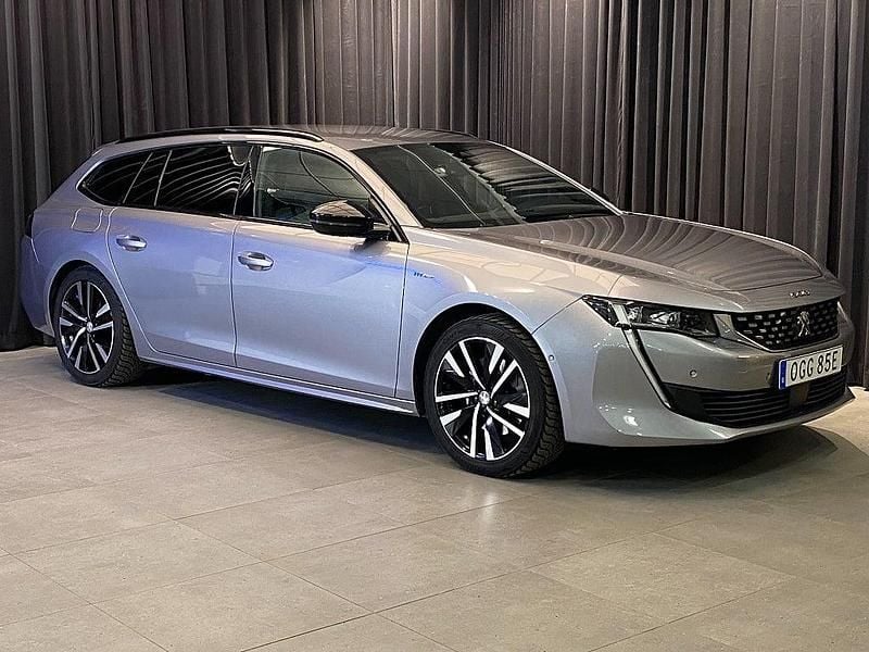 Grå Begagnad 2019 Peugeot 508 SW GT Kombi | 214 500 kr (Marknadspris) - Bild 1/4