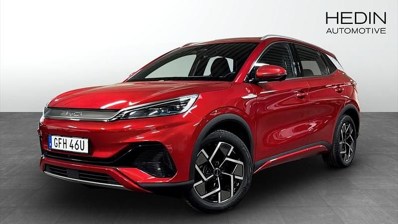 Röd (red) Begagnad 2023 BYD Atto 3 Comfort SUV | 299 900 kr (Marknadspris) - Bild 1/4