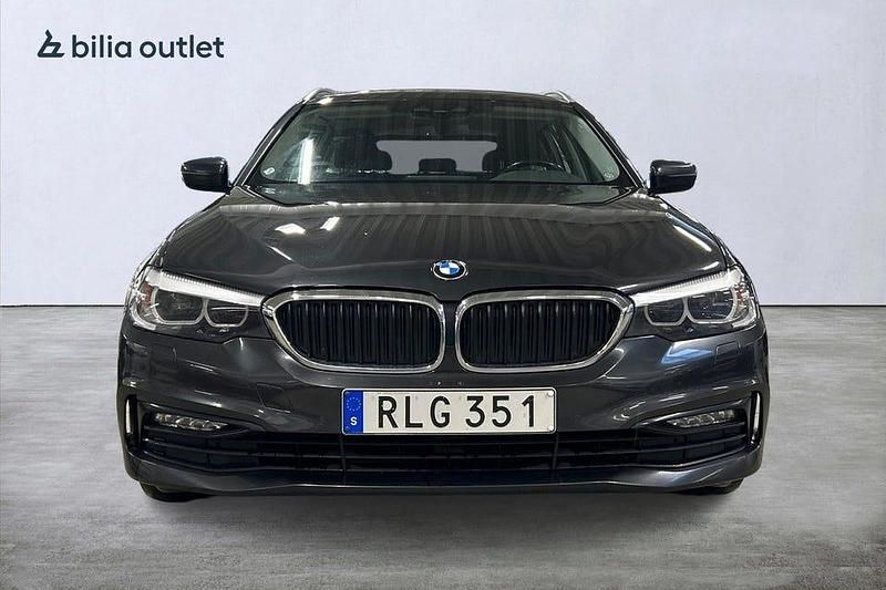 Begagnad BMW 520 Sport Line 190 HK (139 kW) 2017 Grå Kombi