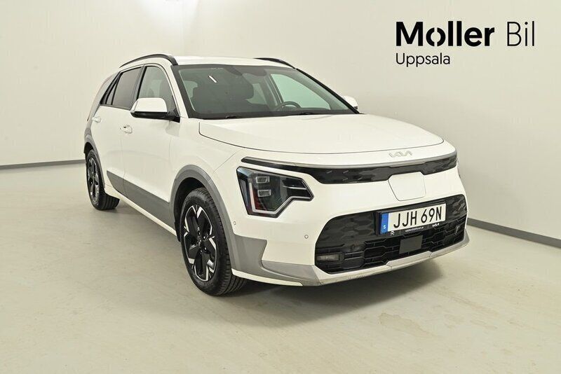Vit Begagnad 2023 Kia e-Niro 2 SUV | 349 000 kr (Dyr) - Bild 1/4