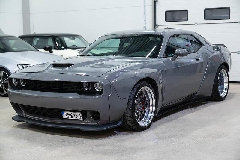 Begagnad Dodge Challenger 717 HK (527 kW) 2018 Grå Sportkupé