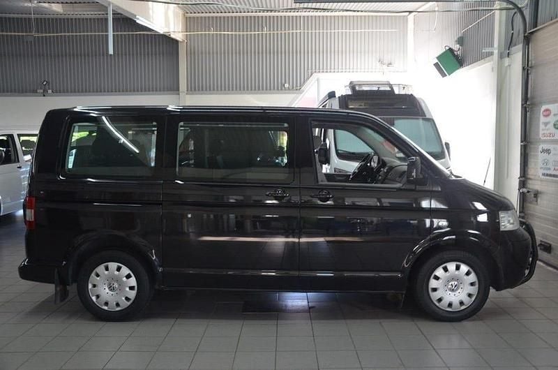 Begagnad VW Multivan 131 HK (96 kW) 2003 Svart Van