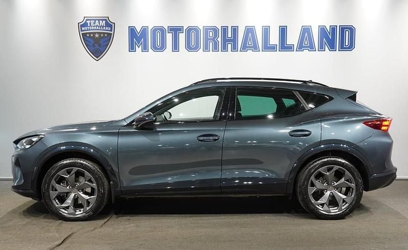 Grå Begagnad 2025 Cupra Formentor SUV | 349 900 kr (Dyr) - Bild 1/4