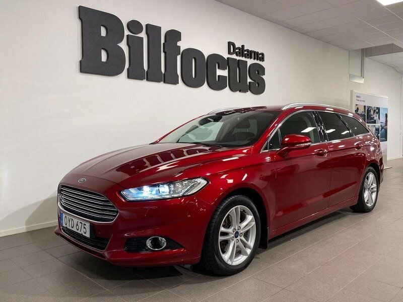 Röd Begagnad 2015 Ford Mondeo Business Edition Kombi | 179 000 kr (Marknadspris) - Bild 1/4