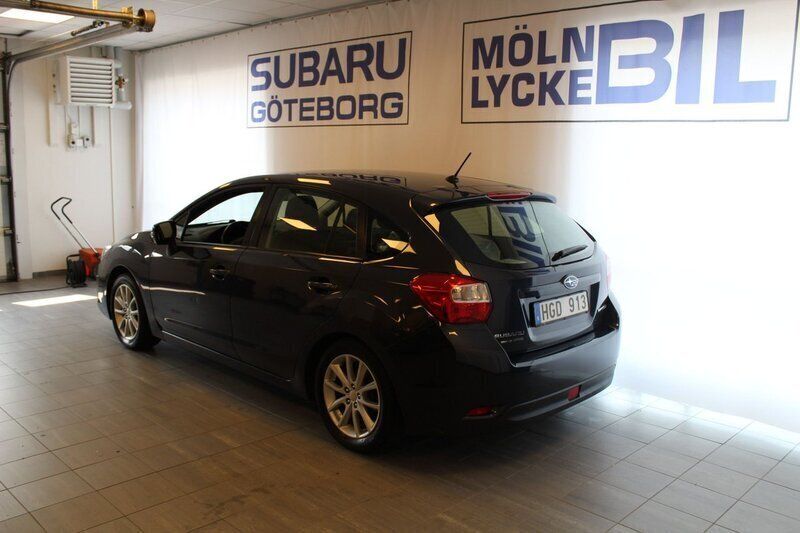 Mörkgrå Begagnad 2013 Subaru Impreza Kombi | 99 900 kr (Lite dyr) - Bild 1/4
