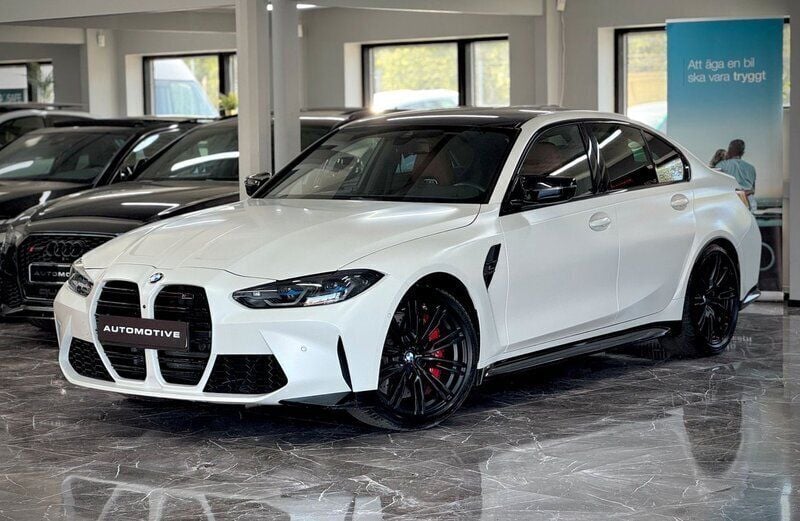 Vit (frozen white) Begagnad 2022 BMW M3 Competition Edition Sedan | 899 900 kr (Superpris) - Bild 1/4