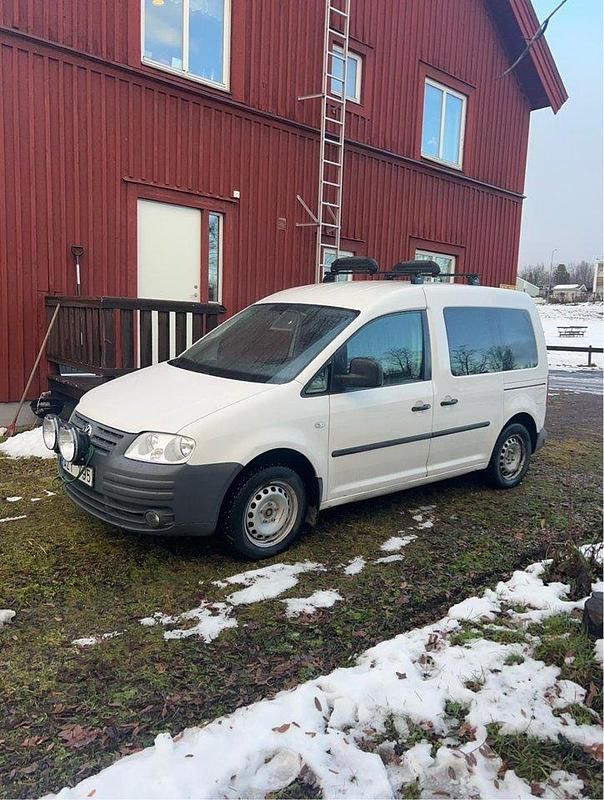 Vit Begagnad 2007 VW Caddy Minibuss | 22 000 kr (Bra pris) - Bild 1/3