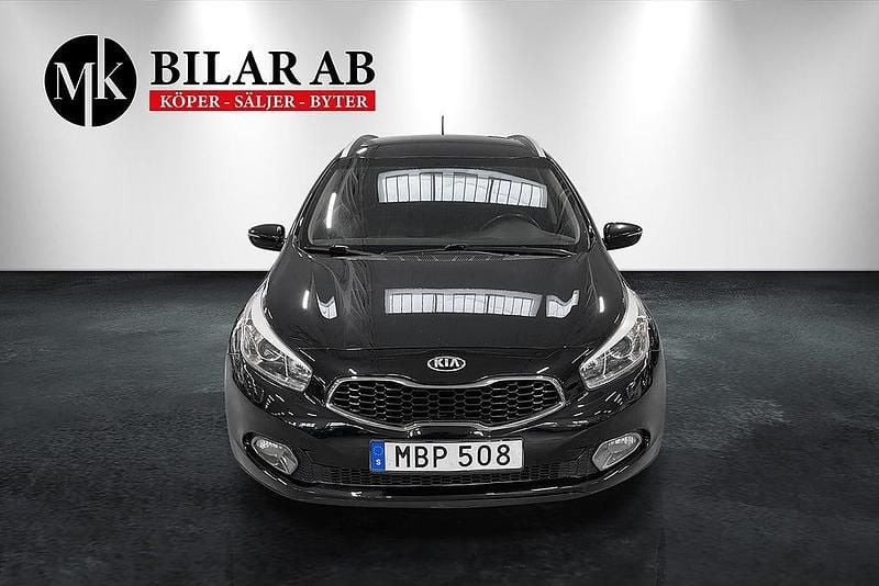 Svart Begagnad 2014 Kia Ceed Sportswagon Comfort Kombi | 94 900 kr (Marknadspris) - Bild 1/4
