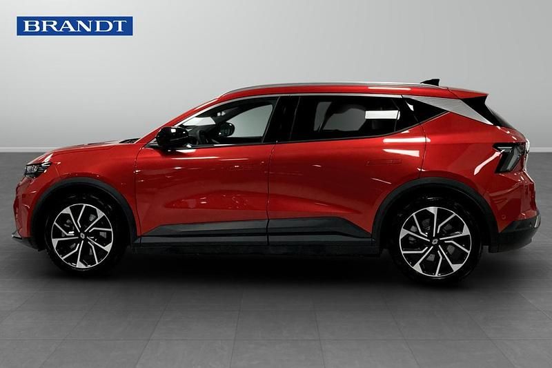 Begagnad Renault Scenic E-Tech 2024 Röd SUV