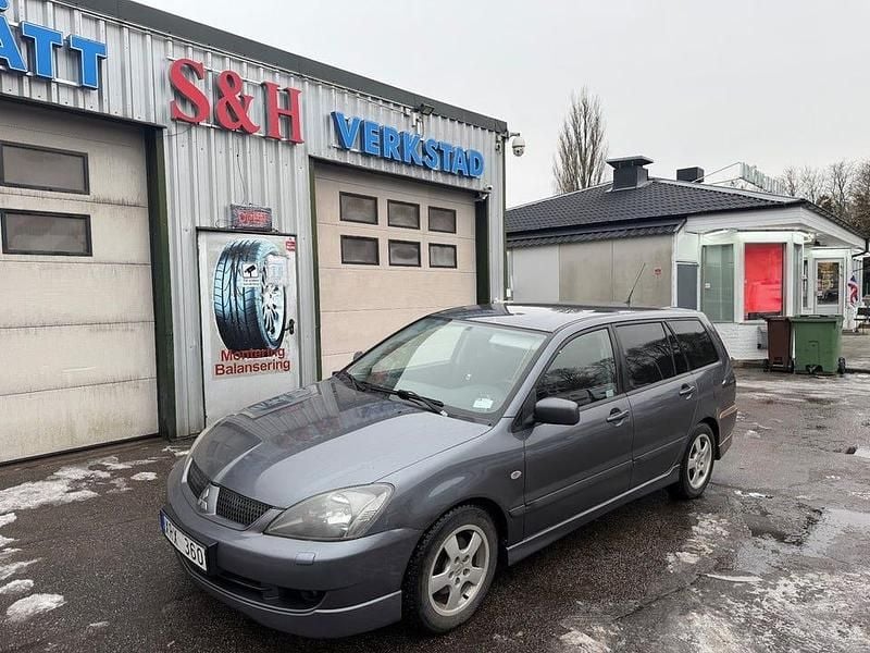 Mörkgrå Begagnad 2006 Mitsubishi Lancer Intense Kombi | 13 900 kr - Bild 1/4