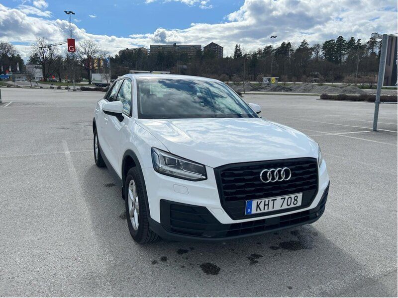 Vit Begagnad 2018 Audi Q2 Proline SUV | 199 000 kr (Marknadspris) - Bild 1/4