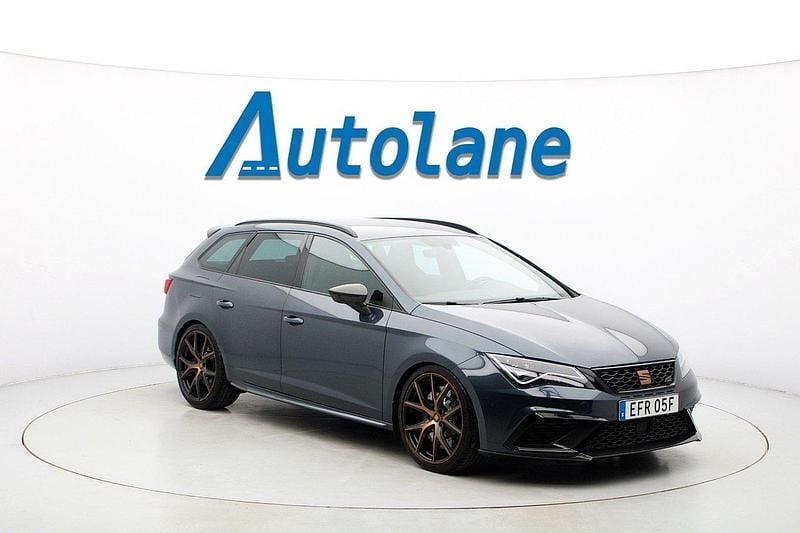 Grå Begagnad 2019 Cupra Leon Limited Edition Kombi | 349 900 kr (Dyr) - Bild 1/3
