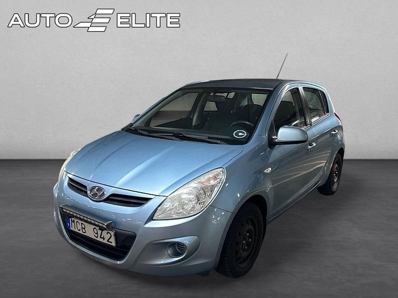 Silver Begagnad 2011 Hyundai i20 Select Halvkombi | 34 800 kr (Marknadspris) - Bild 1/4