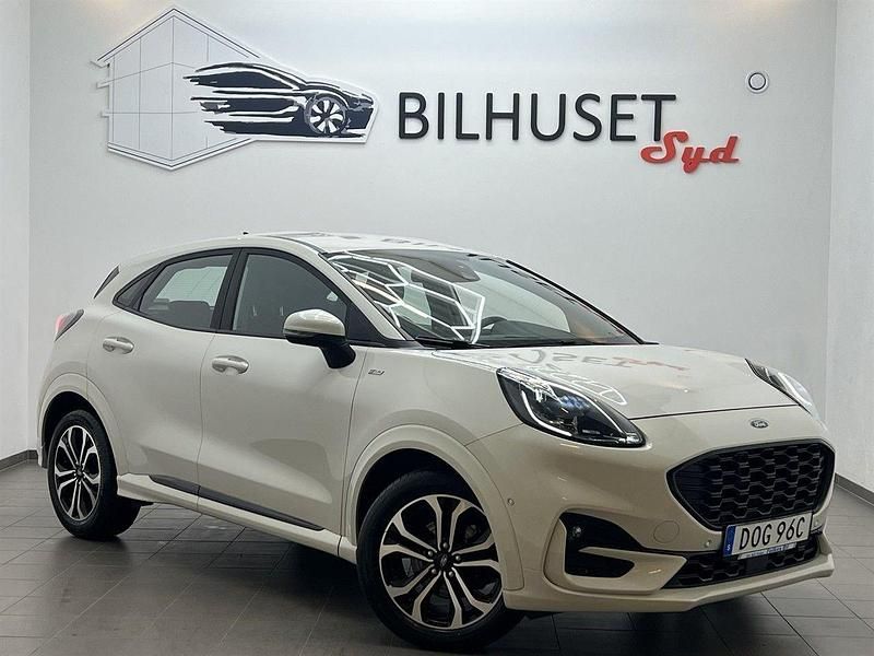 Vit Begagnad 2020 Ford Puma ST-Line SUV | 178 500 kr (Marknadspris) - Bild 1/4