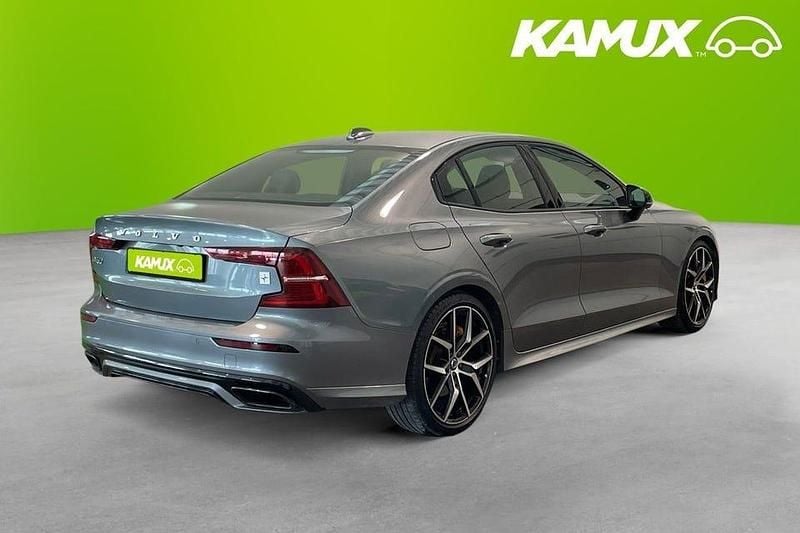 Begagnad Volvo S60 R-Design 405 HK (297 kW) 2020 Grå Sedan