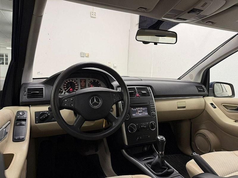 Begagnad Mercedes B170 116 HK (85 kW) 2008 Blå Minibuss