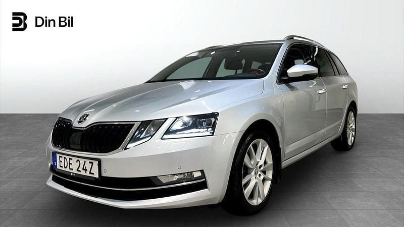 Silver Begagnad 2019 Skoda Octavia Style Kombi | 189 900 kr (Superpris) - Bild 1/4