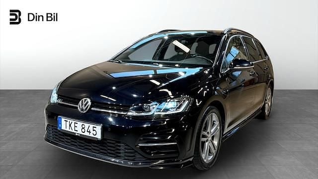 Svart Begagnad 2018 VW Golf VII R-line Kombi | 199 900 kr (Marknadspris) - Bild 1/4