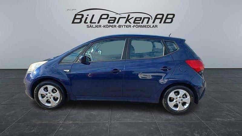 Blå Begagnad 2010 Kia Venga EX Halvkombi | 79 900 kr (Marknadspris) - Bild 1/4