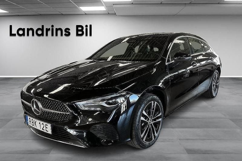 Svart Begagnad 2024 Mercedes CLA250e Shooting Brake Advanced Kombi | 369 900 kr (Lite dyr) - Bild 1/4