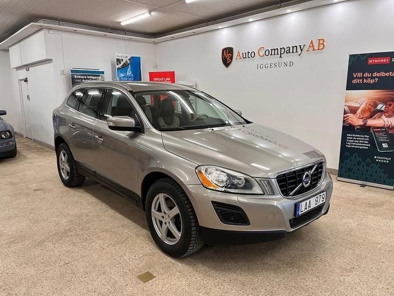 Begagnad Volvo XC60 Summum 205 HK (150 kW) 2011 Brun SUV