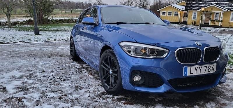 Begagnad BMW 116 116 HK (85 kW) 2016 Blå metallic Halvkombi