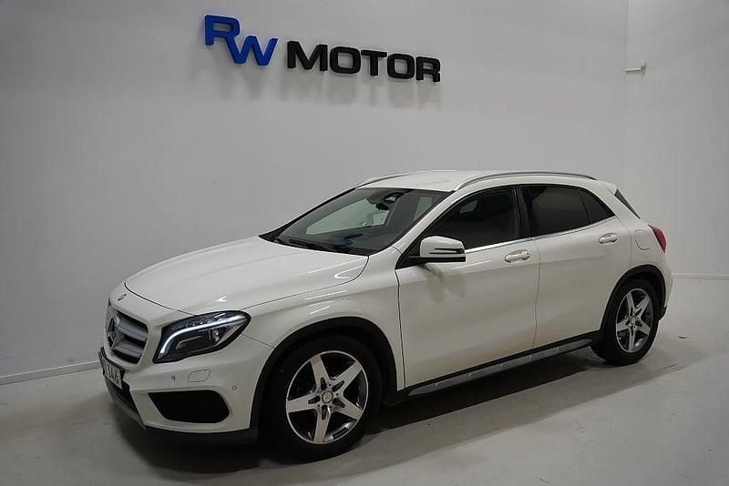 Begagnad Mercedes GLA180 AMG 109 HK (80 kW) 2015 Vit SUV
