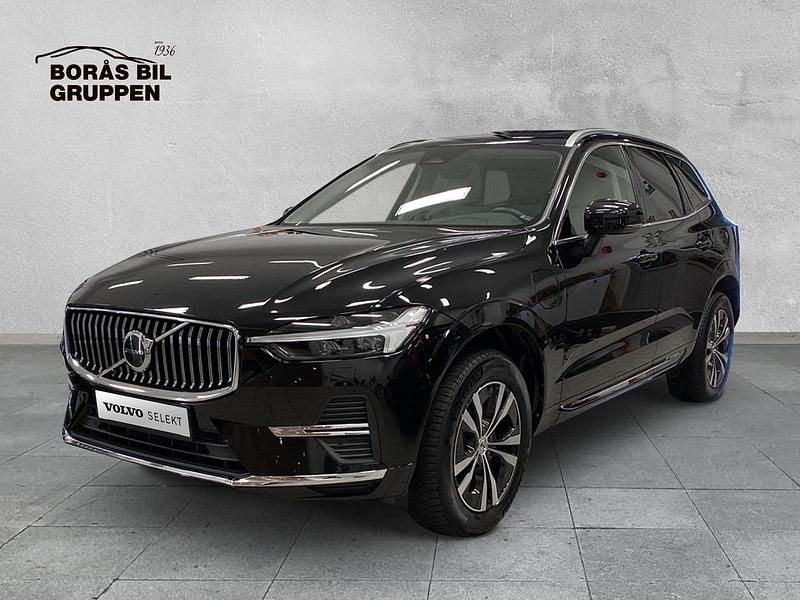Svart Begagnad 2023 Volvo XC60 Core SUV | 359 000 kr (Superpris) - Bild 1/4
