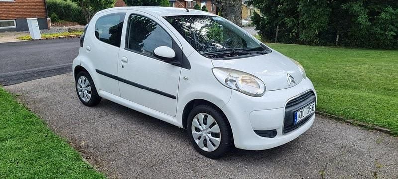 Vit Begagnad 2009 Citroën C1 Halvkombi | 12 000 kr (Bra pris) - Bild 1/4