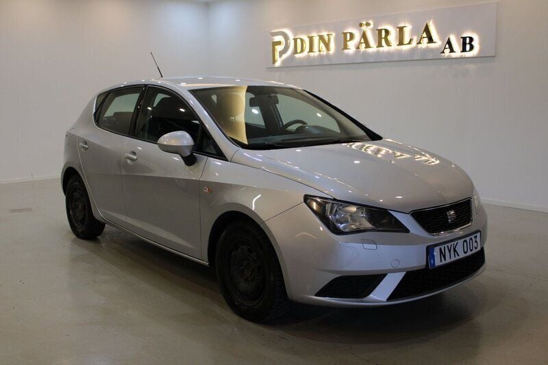 Silver Begagnad 2014 Seat Ibiza Halvkombi | 49 900 kr (Bra pris) - Bild 1/4
