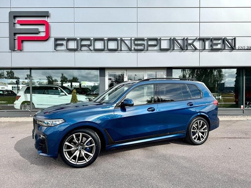 Blå Begagnad 2020 BMW X7 Comfort Edition SUV | 739 000 kr (Marknadspris) - Bild 1/4