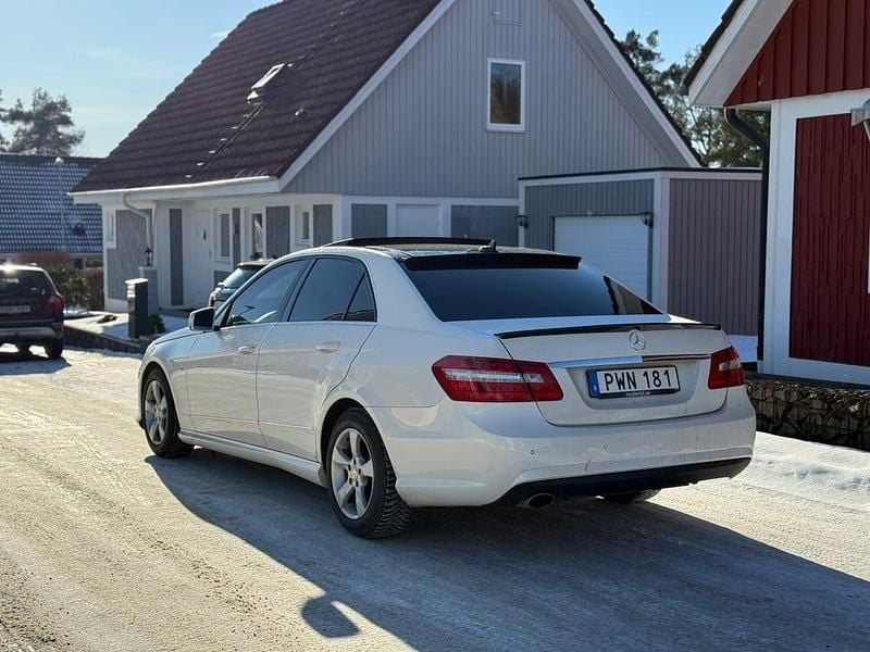 Begagnad Mercedes E220 170 HK (125 kW) 2011