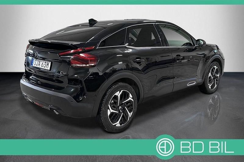 Begagnad Citroën C4 PureTech 131 HK (96 kW) 2023 Svartmetallic Halvkombi