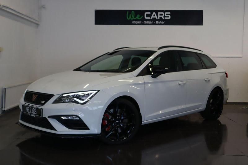 Vit Begagnad 2017 Cupra Leon Kombi | 259 900 kr (Bra pris) - Bild 1/4