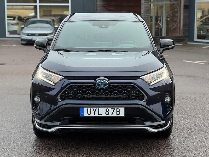 Begagnad Toyota RAV4 Hybrid Premium 185 HK (136 kW) 2020 Blå SUV