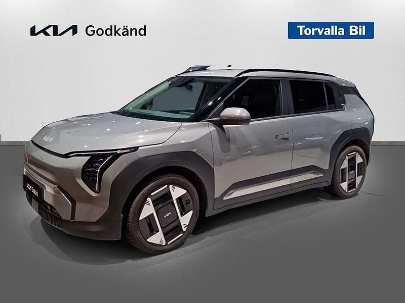 Grå Begagnad 2024 Kia EV3 Plus SUV | 449 900 kr (Marknadspris) - Bild 1/3