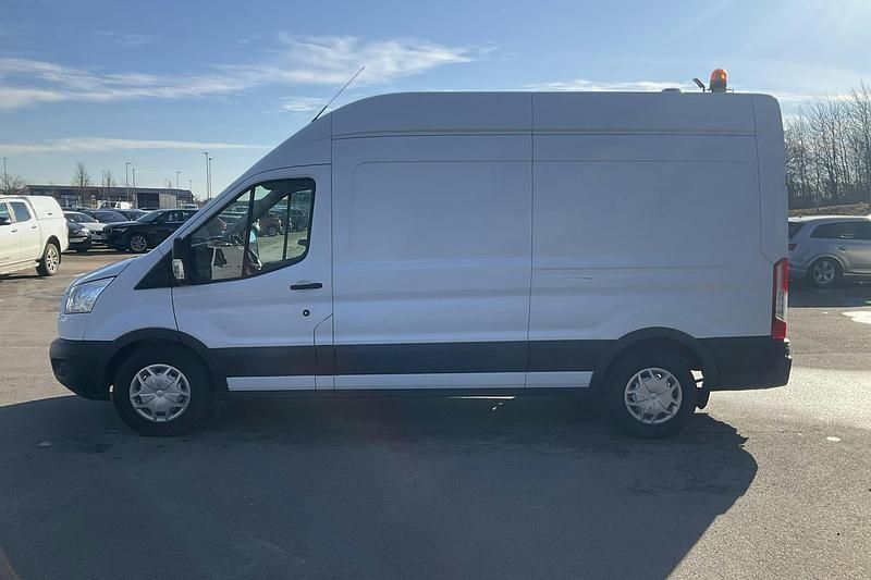 Begagnad Ford Transit 130 HK (95 kW) 2018 Vit Halvkombi
