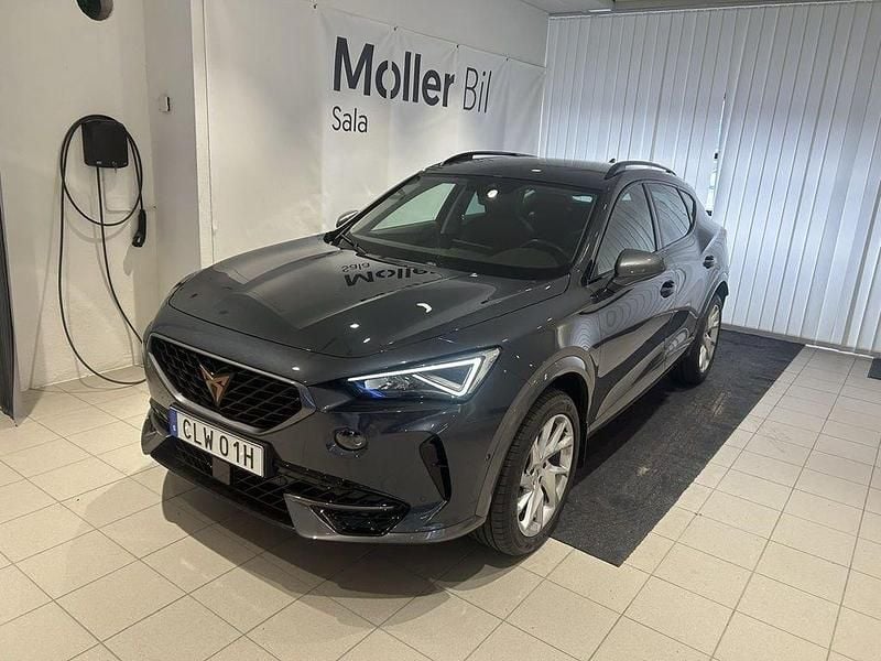 Grå (magnetic tech metallic) Begagnad 2024 Cupra Formentor SUV | 284 000 kr (Marknadspris) - Bild 1/4