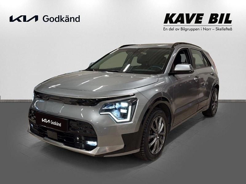 Grå Begagnad 2022 Kia e-Niro SUV | 319 900 kr (Lite dyr) - Bild 1/4