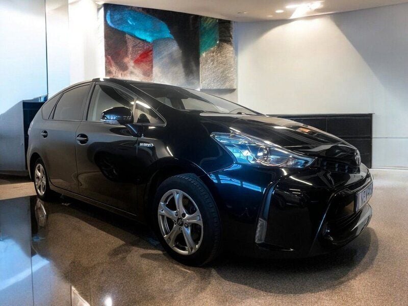 Svart Begagnad 2018 Toyota Prius+ Minibuss | 249 900 kr (Lite dyr) - Bild 1/4