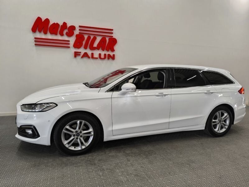 Vit Begagnad 2019 Ford Mondeo Titanium Kombi | 189 900 kr (Dyr) - Bild 1/4