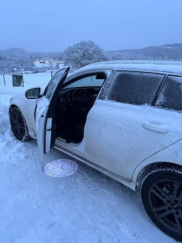 Begagnad 2015 Mercedes E250 Kombi | 160 000 kr (Marknadspris) - Bild 1/4