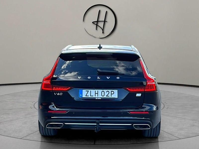 Begagnad Volvo V60 SE 340 HK (250 kW) 2021 Svart Kombi