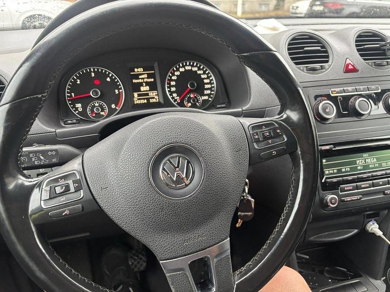 Vit Begagnad 2015 VW Caddy Minibuss | 64 000 kr (Dyr) - Bild 1/4