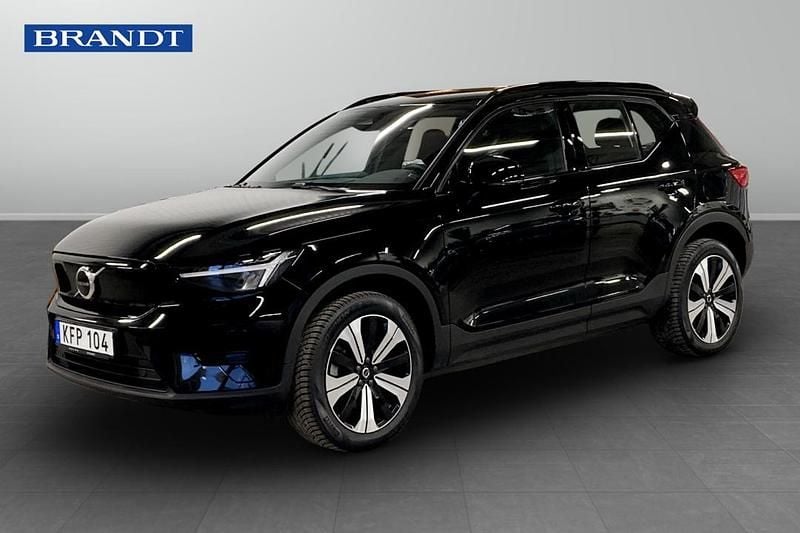 Begagnad Volvo XC40 Single Motor 175 kW (238 HK) 2023 Svart SUV
