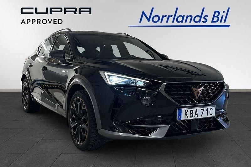 Svart Begagnad 2021 Cupra Formentor SUV | 355 900 kr (Marknadspris) - Bild 1/4