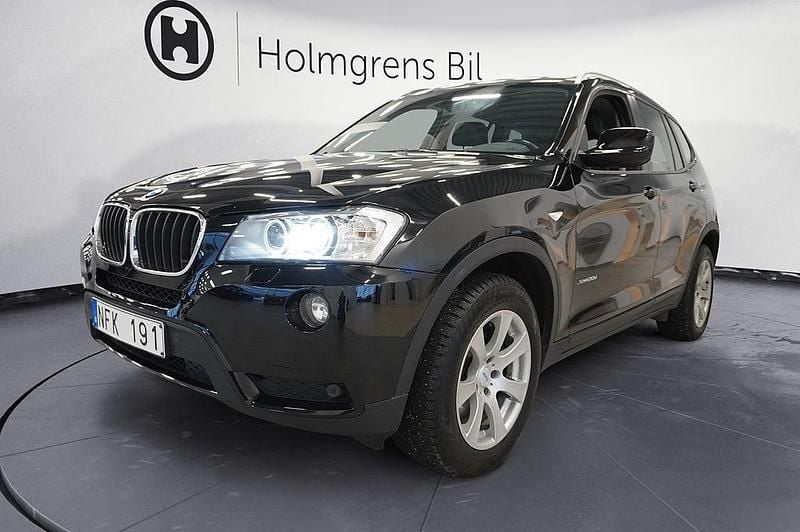 Svart Begagnad 2012 BMW X3 SUV | 159 800 kr (Marknadspris) - Bild 1/4