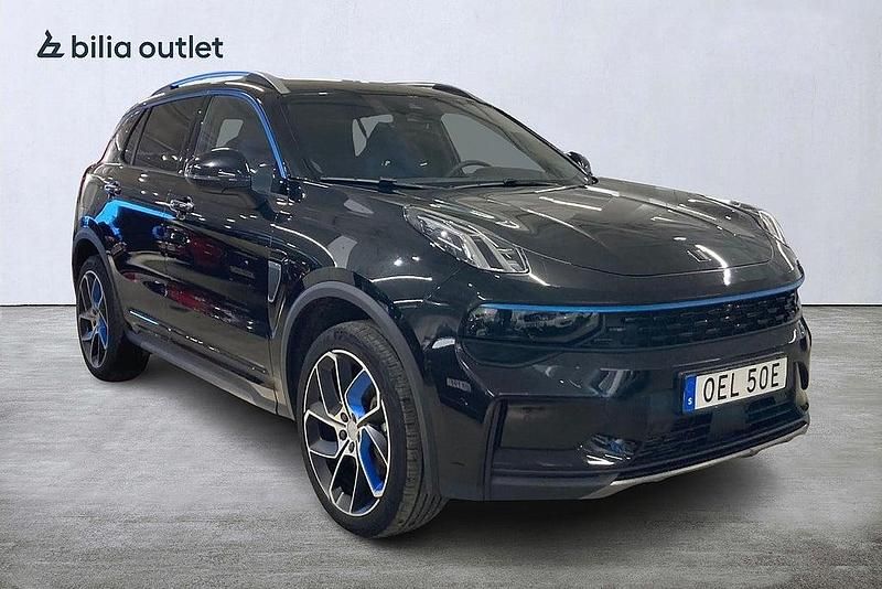 Begagnad Lynk & Co 01 261 HK (191 kW) 2023 Svart SUV