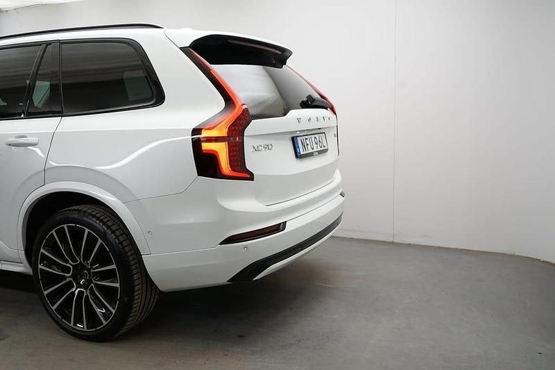 Begagnad Volvo XC90 Ultra 462 HK (339 kW) 2025 Vit SUV