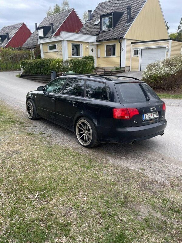 Svart Begagnad 2006 Audi A4 Comfort Kombi | 35 000 kr (Marknadspris) - Bild 1/4